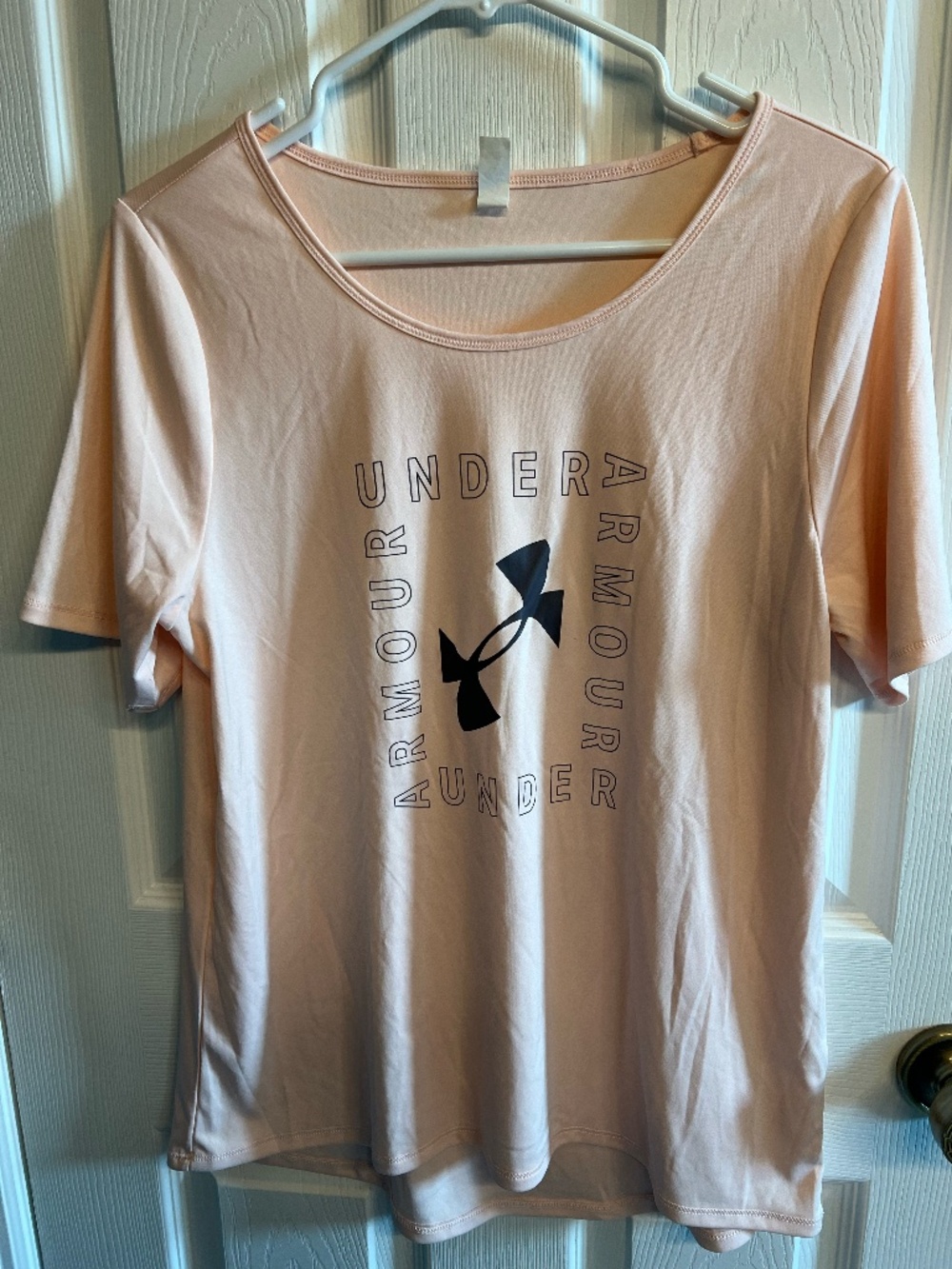 Under Armour Light Pink Graphic Athletic T-Shirt Size Large